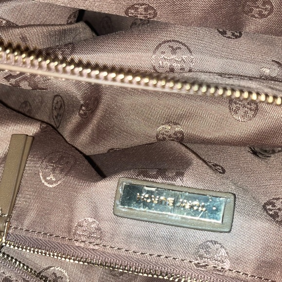 Tory Burch Shoulder Bag - Picture 12 of 14